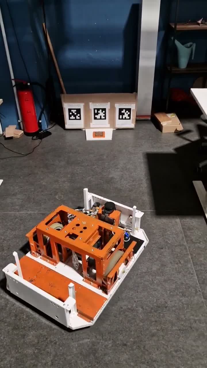 Stage OpenAMR — Robot mobile autonome & accostage de précision