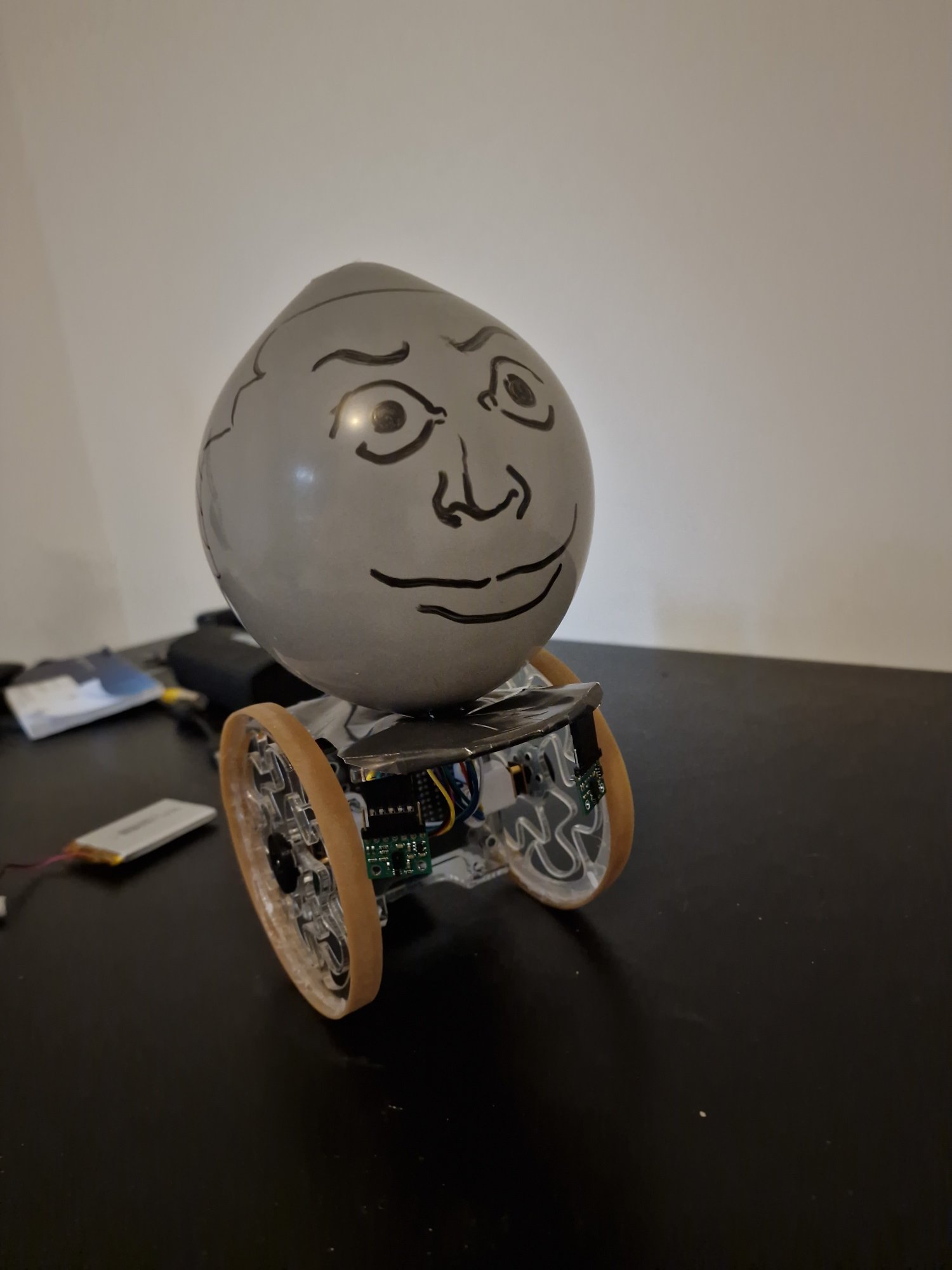Robot d'exploration avec capteurs météo